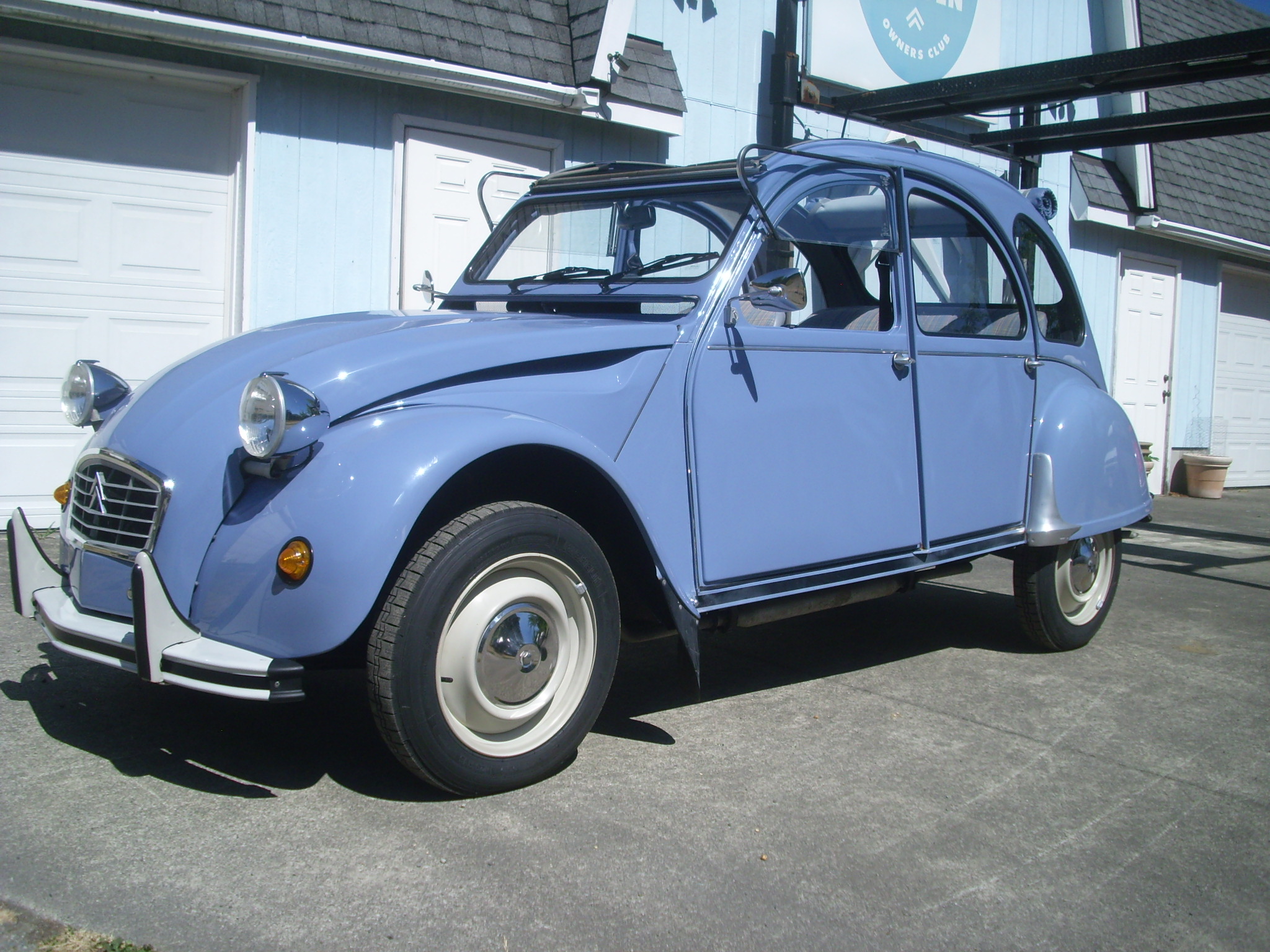 Near New Old Stock 2CV6 Club