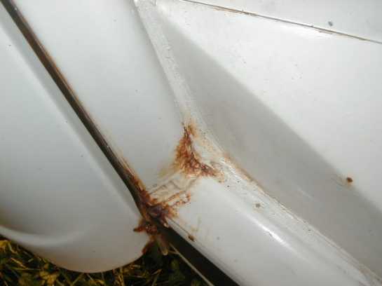 Picture 6 Bad deep sitting rust on the C pole