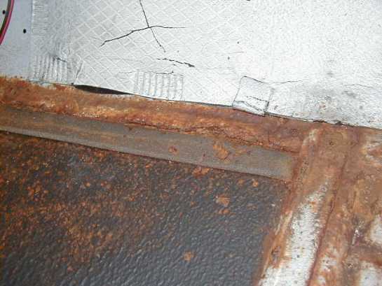 Picture 3 Rusted bulkhead on the inside